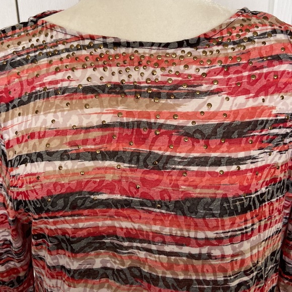 Ruby Rd. Red, white gold & black 3/4 inch sleeve top with gold embellishment - Picture 2 of 5